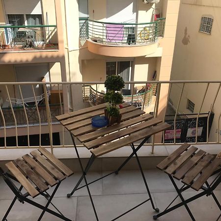 Central Luxury Apartment In Tesalonika Bagian luar foto