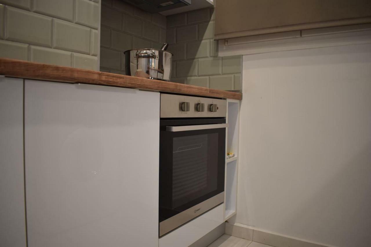 Central Luxury Apartment In Tesalonika Bagian luar foto