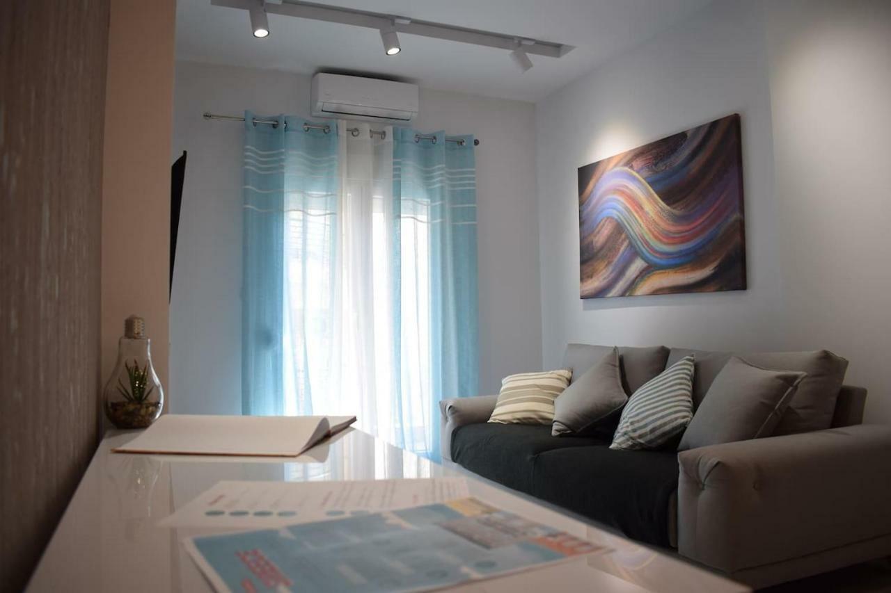 Central Luxury Apartment In Tesalonika Bagian luar foto